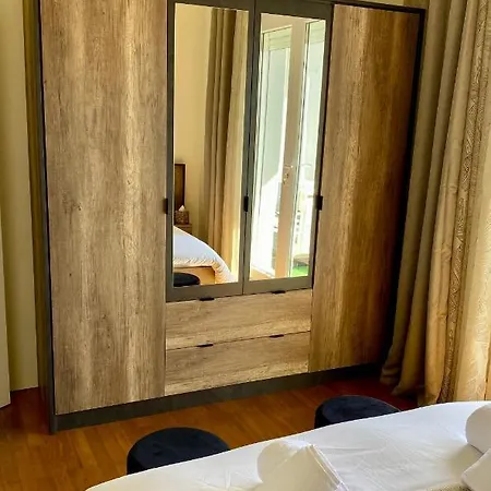 Homestay Maison Face A La Cite