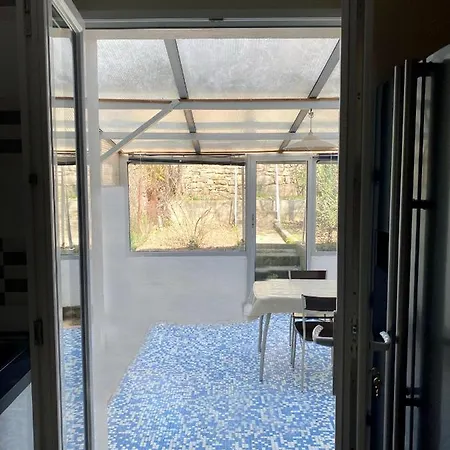 Maison Face A La Cite *