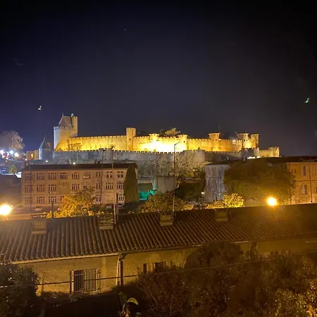 Maison Face A La Cite *